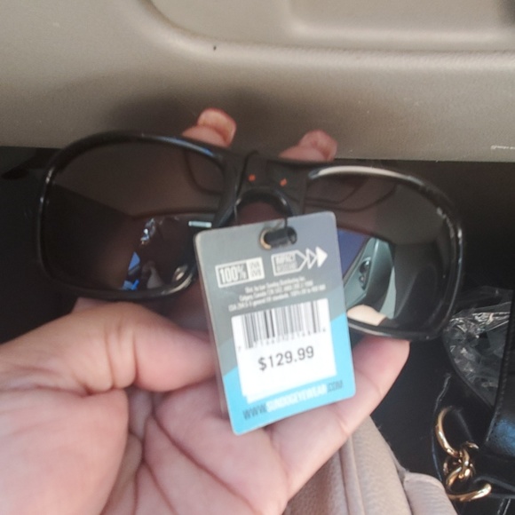 Sunglasses - Picture 5 of 5